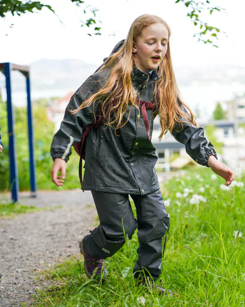 Kattnakken , Regnsett junior kattesvart