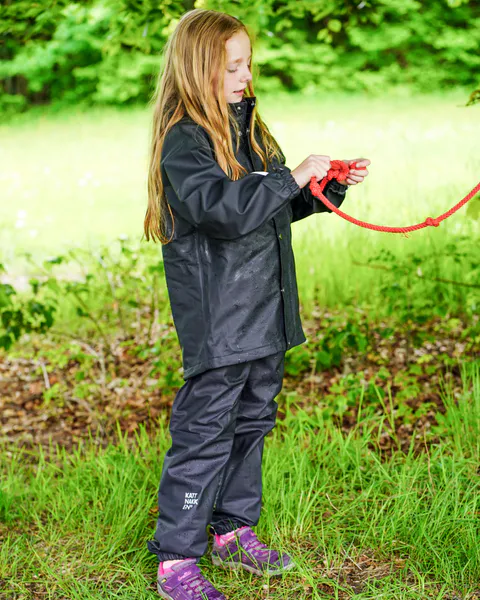 Kattnakken , Regnsett junior kattesvart